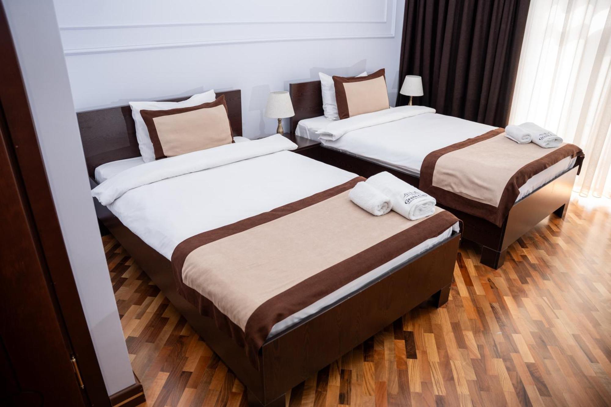 Green City Resort Hotel Baku Exterior foto